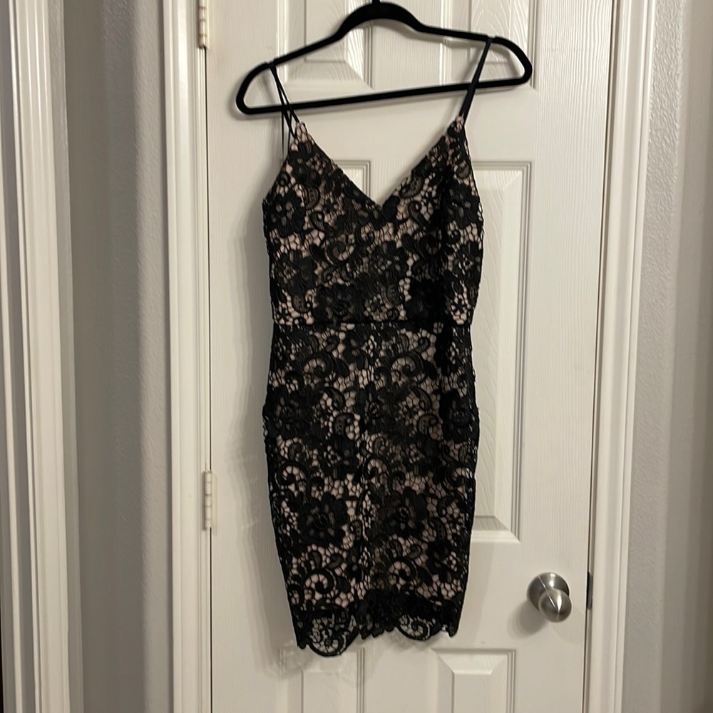 Everything must go! Black lace express dress